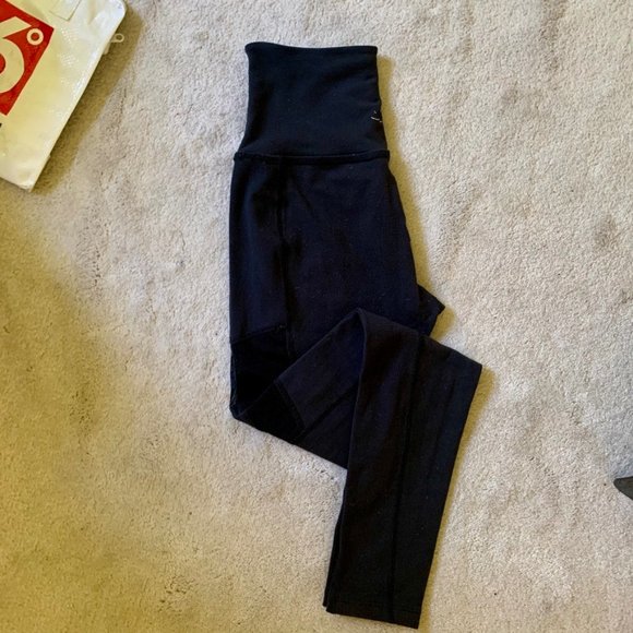 Beyond Yoga RISE ABOVE Long Legging in BLACK - Picture 7 of 9